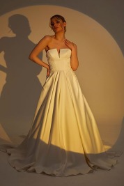 2023dimitri-gelinlik-modelimiz-1